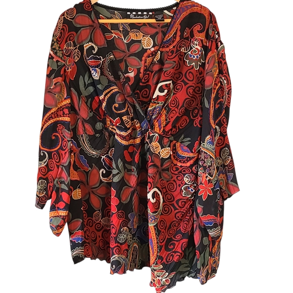Manhattan Girl Red and Black Graphic 3/4 Sleeve Blouse 20W